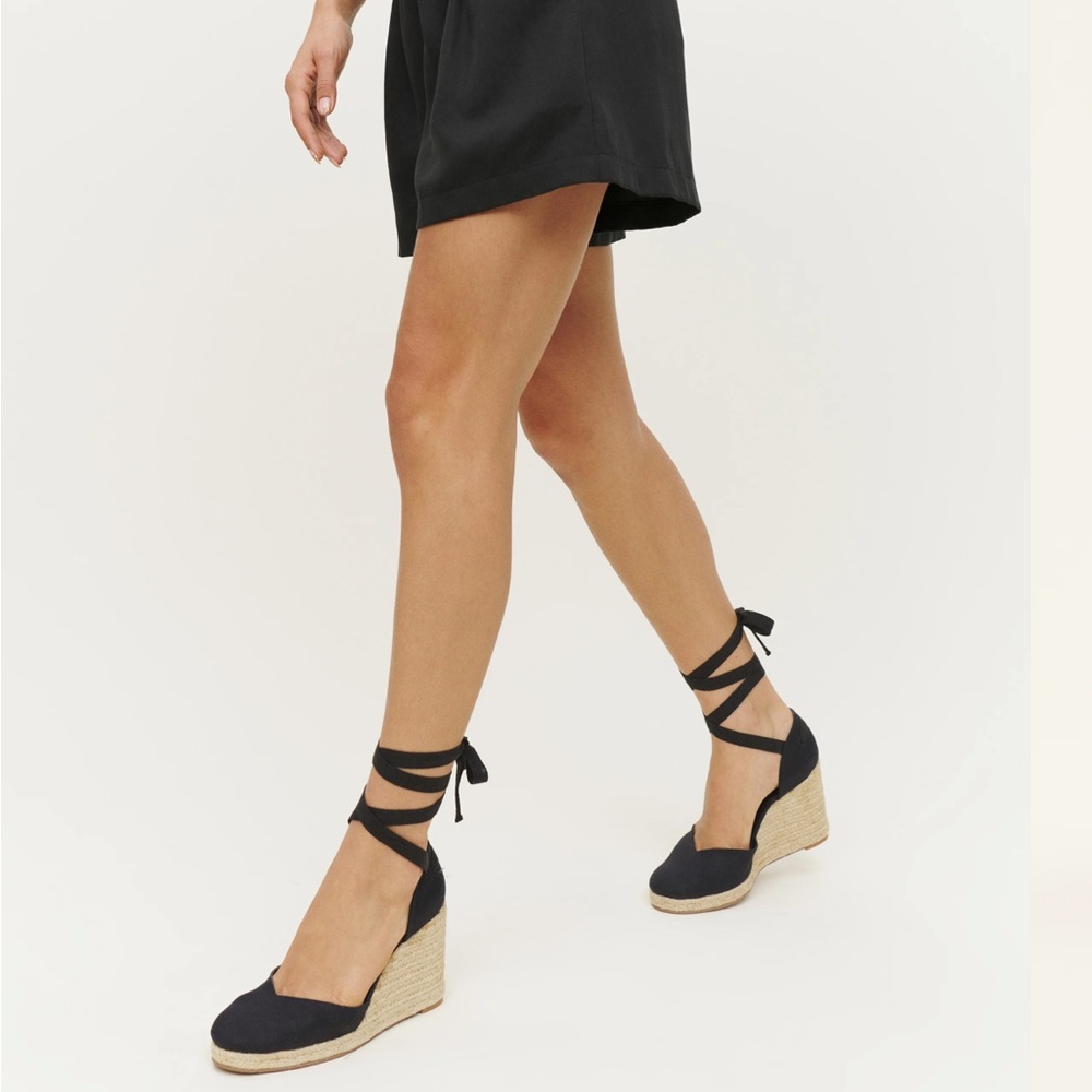Reformation Camilla Lace Up Wedge
Espadrille